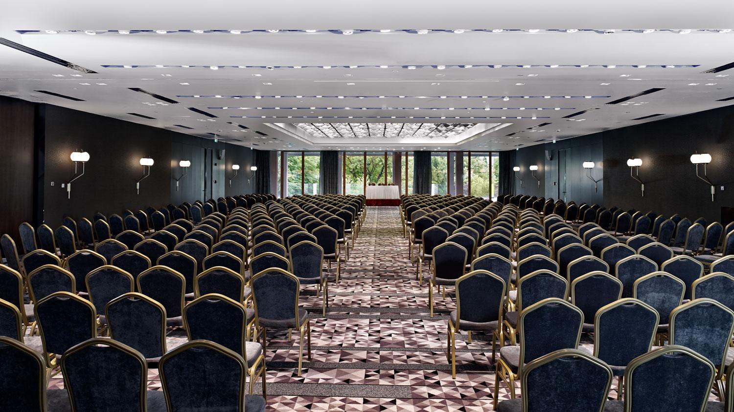 Metropol Palace, Hotel 5*