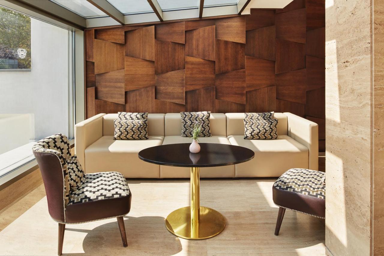 Metropol Palace, Hotel Belgrado